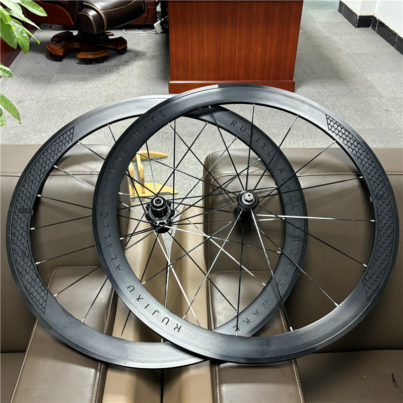700C bike wheelset Fish scale  - Gravel Bike Tires recensione e prezzo